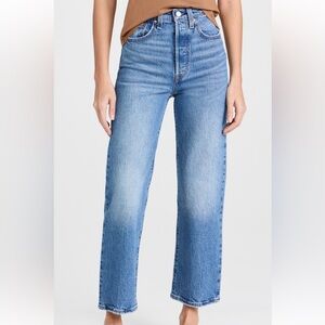 Levi’s Ribcage Straight Ankle Jeans